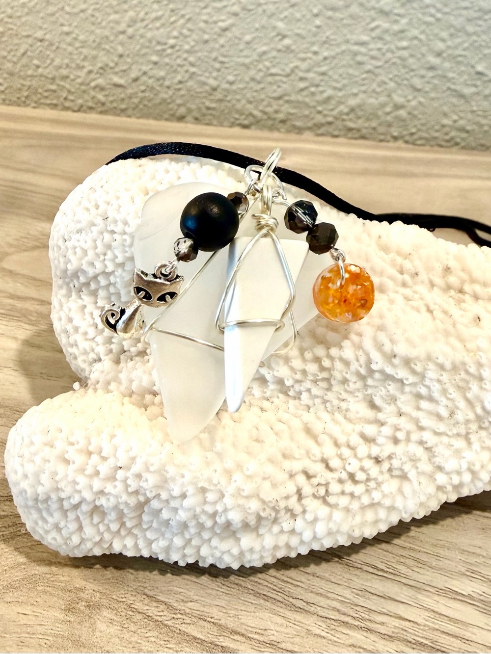 7. 🐈⬛ Happy Halloween!!🎃 Handmade sea glass necklace with resin and cat charms